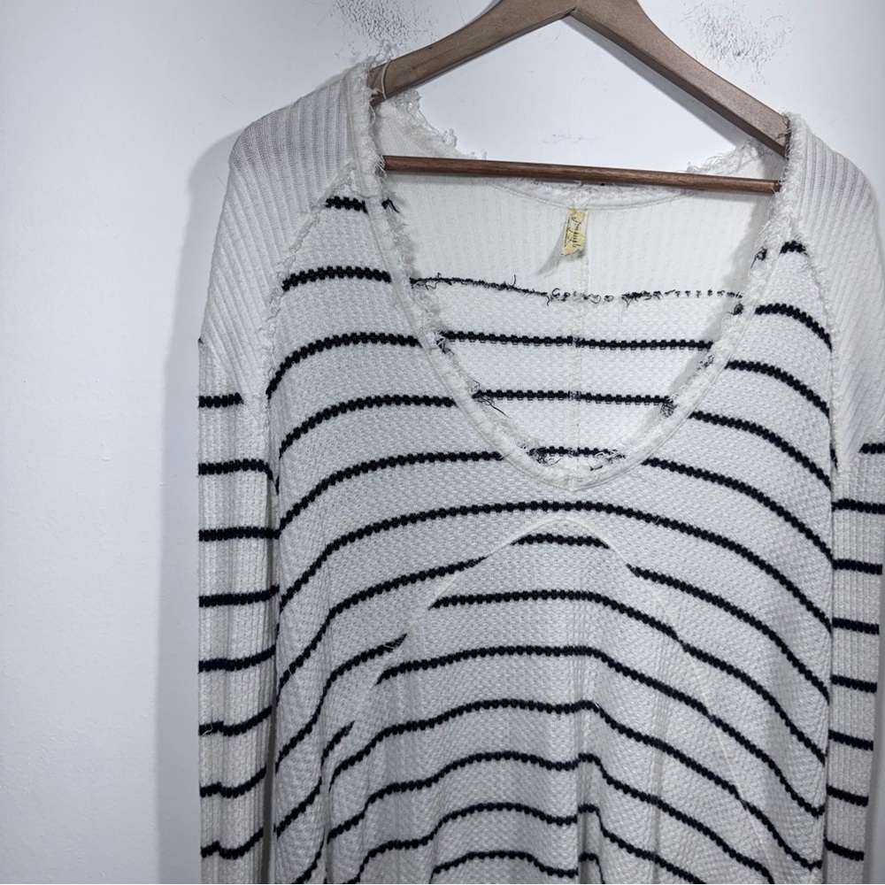 Free People Sunset Park Oversized Thermal Top Black White Stripe XS - Picture 3 of 7